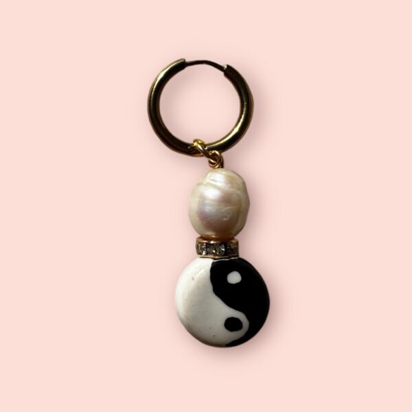 Ying Yang oorbel