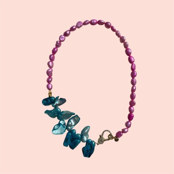 Guate girl necklace